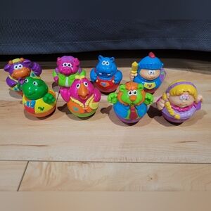8 Hasbro Weebles